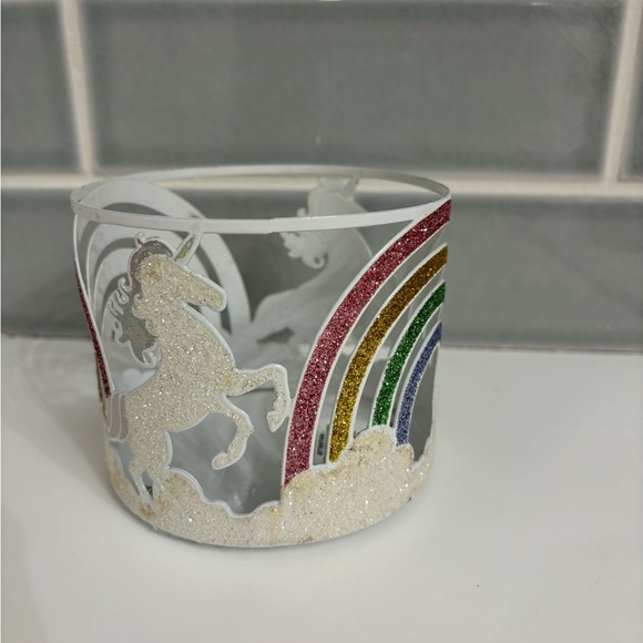 Bath & Body Works White Rainbow Unicorn Large 3-Wick Candle - Picture 2 of 6